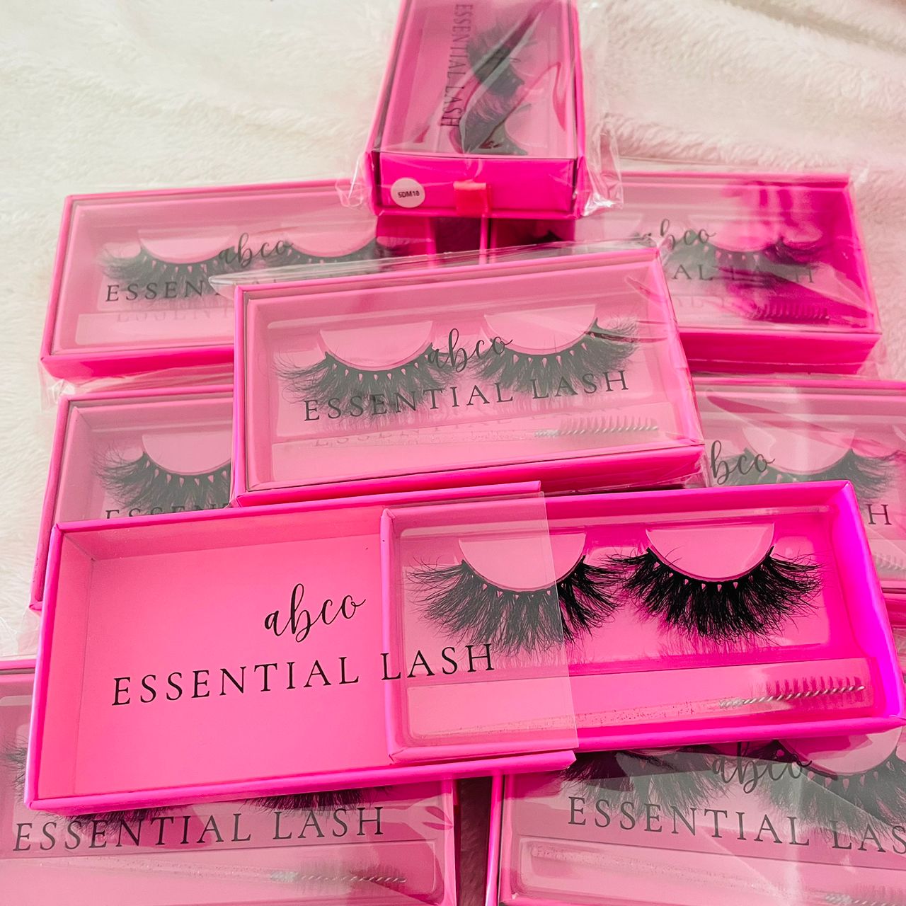 Essential Lash